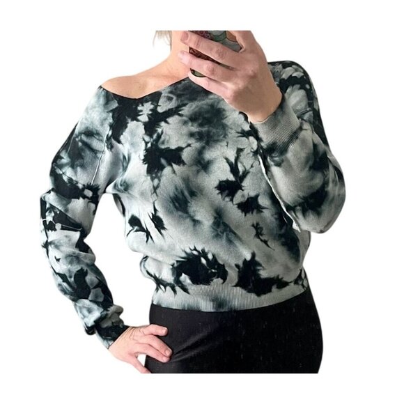 Line And Dot Women's Asymmetrical Off Shoulder Black Tie Dye Sweater Sz. Small - Picture 1 of 3